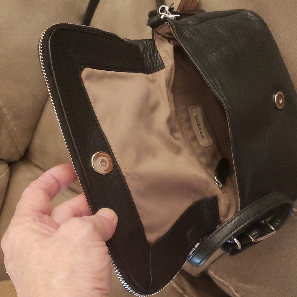 Margo Black Leather Crossbody Bag - Picture 7 of 8
